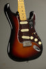 Fender American Professional II Stratocaster®, Maple Fingerboard, 3-Color Sunburst New