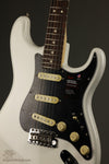 Fender American Performer Stratocaster®, Rosewood Fingerboard, Arctic White - New