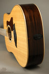 2014 Taylor Guitars 810e Steel String Acoustic Guitar Used