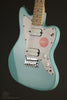 Squier Mini Jazzmaster® HH, Maple Fingerboard, White Pickguard, Daphne Blue - New